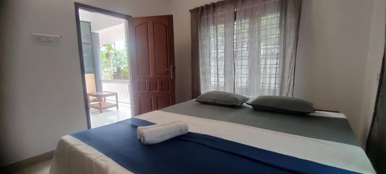 Hostel Calaila 瓦尔卡拉 外观 照片
