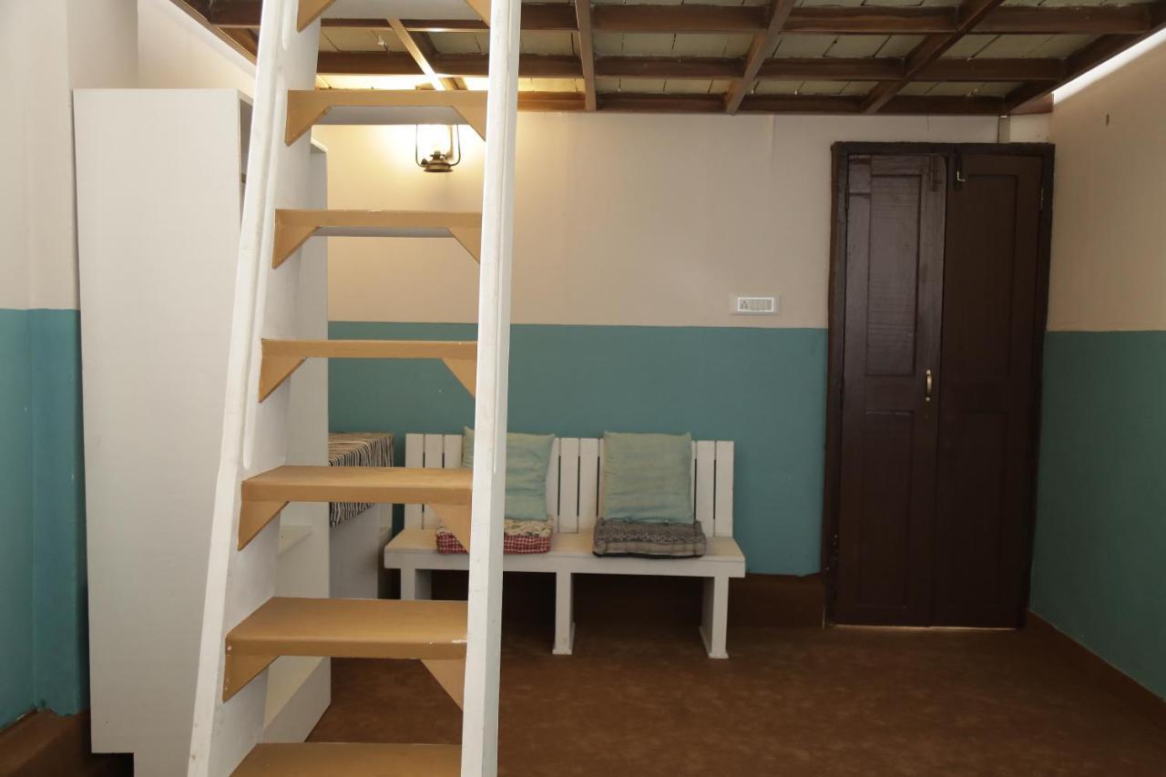 Hostel Calaila 瓦尔卡拉 外观 照片